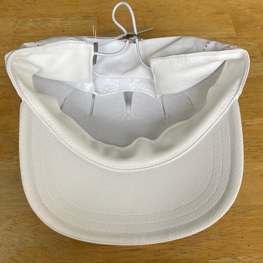 Athleta Ultra Light Run Cap 3.0 White New Clean Gorpcore - Picture 5 of 8